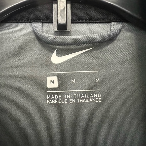 Nike Lightweight Jacket for Men size M - Picture 4 of 5